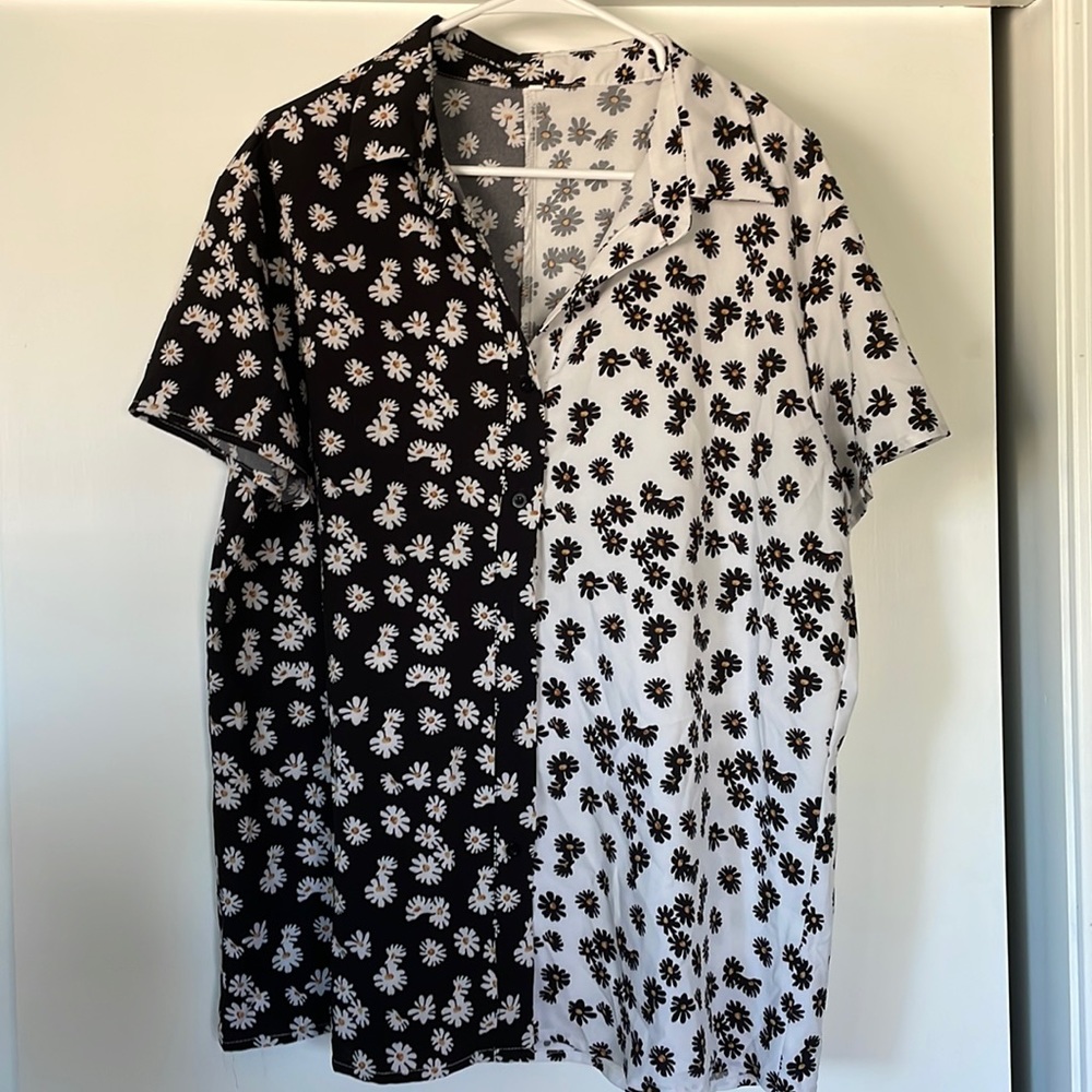 Size L blouse.